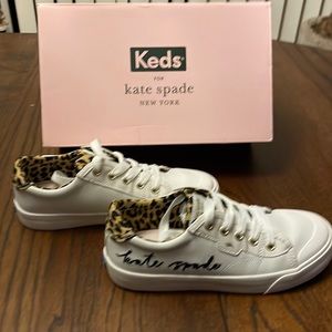Kate Spade Keds. Size 4 shoes. Worn once. Very cute. Goes with many styles.